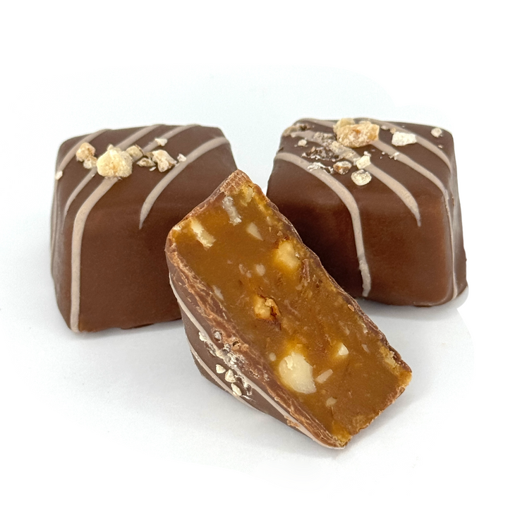 Caramelos de almendras tostadas con chocolate negro